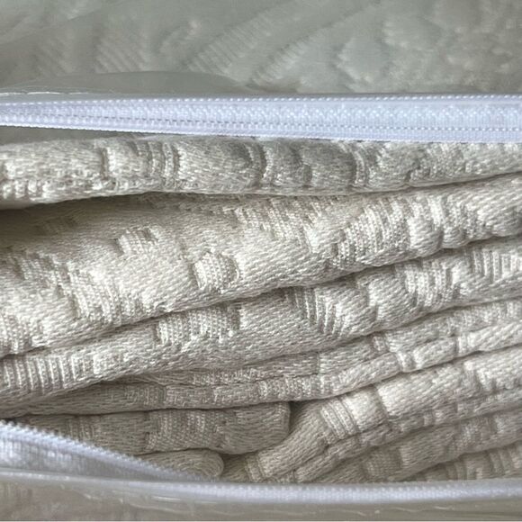 New Lot The Company Store Hillcrest Cotton Matelassé Shams - King x2 - Ivory - Picture 6 of 8